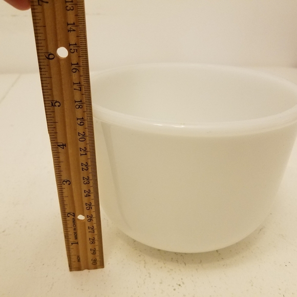 Vintage Glasbake Made for Sunbeam 19CJ Large White Milk Glass Mixer Mixing Bowl - Picture 8 of 10